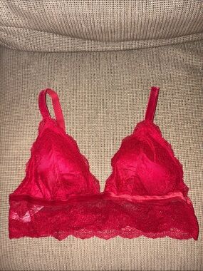 NWT Victoria’s Secret Red Lace Bralette with Velvet Straps
